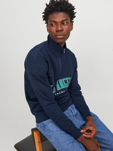 JACK & JONES - Sweatshirt 'Bradley Cedric' em azul