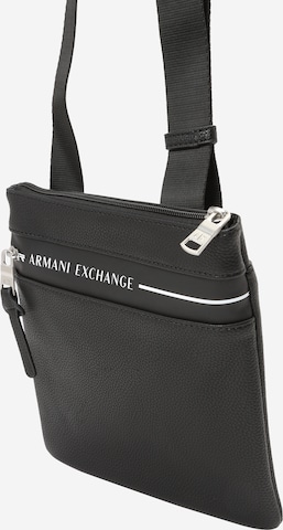 ARMANI EXCHANGE Чанта през рамо „Messenger“ в черно: отпред