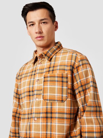 Derbe - Ajuste regular Camisa en naranja