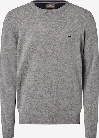 Pull-over FYNCH-HATTON en gris : devant