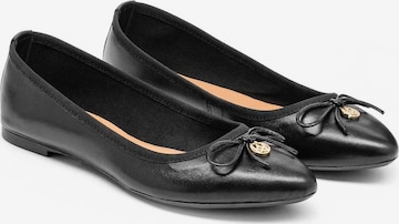 Kazar Ballet Flats in Black