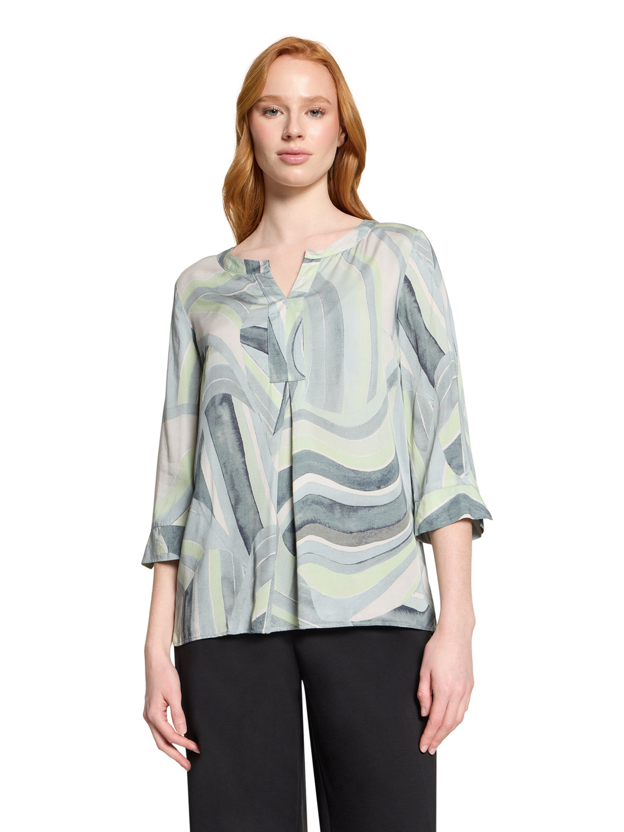 Betty Barclay Blouse in Green: front