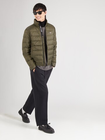 Tommy Jeans Zimska jakna | zelena barva