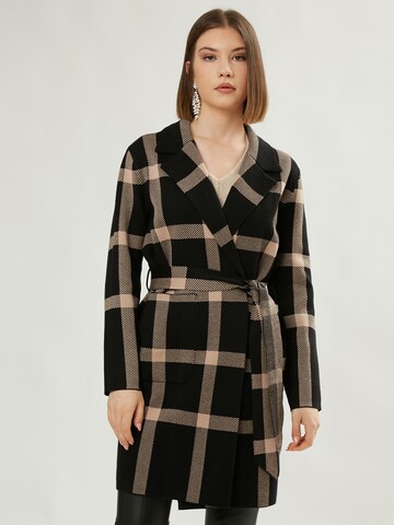 Influencer Between-seasons coat in Black: front