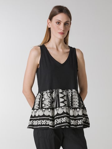 DEHA Blouse in Black: front