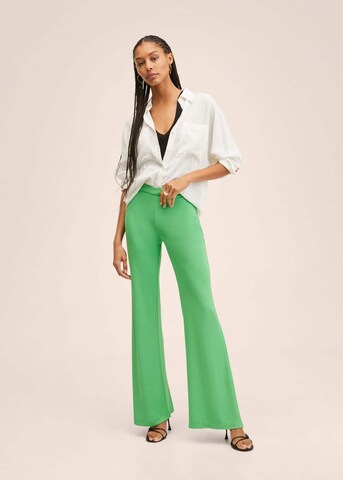 évasé Pantalon 'Nica' MANGO en vert