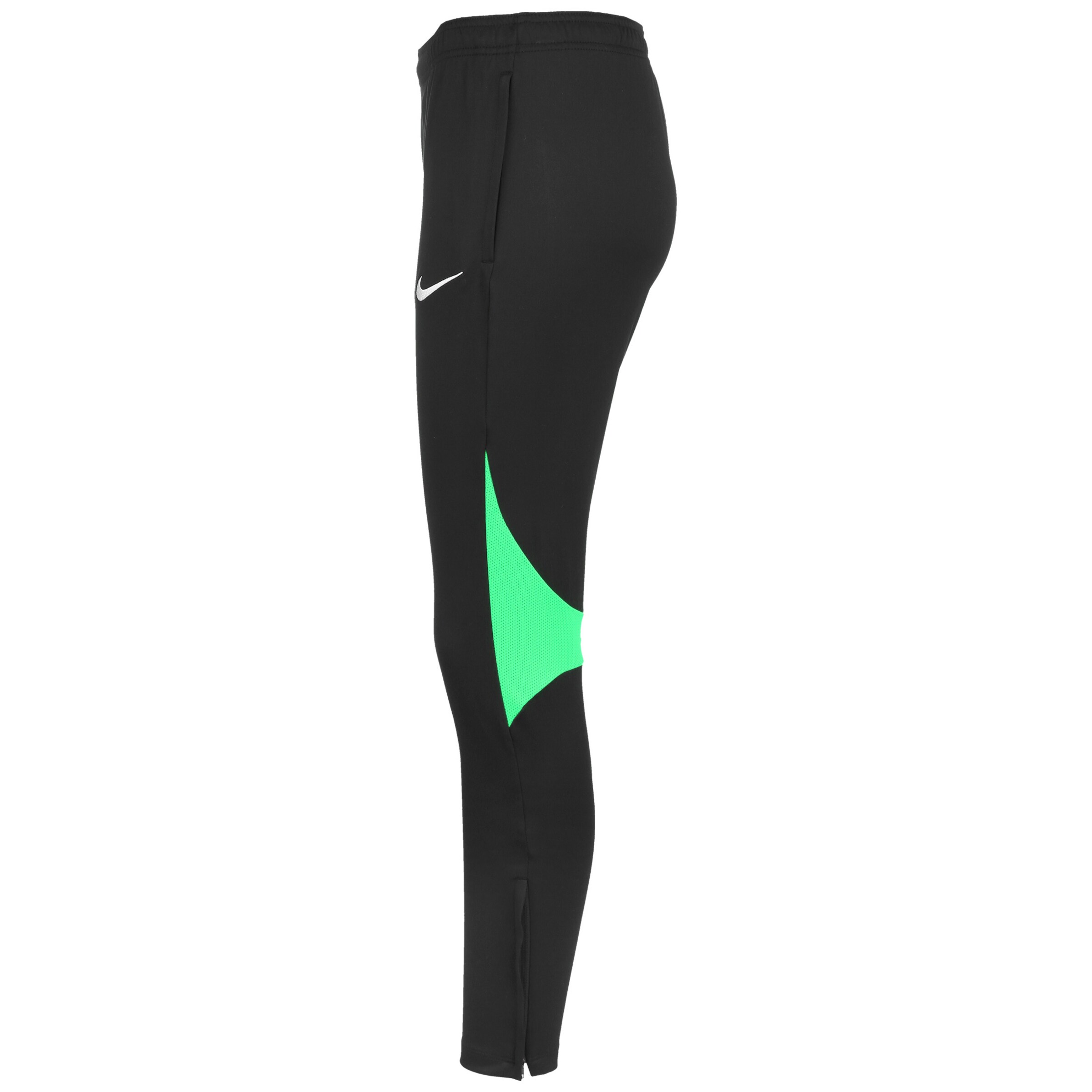 NIKE Tapered Sporthose in Schwarz