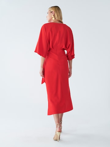 Robe 'Thais' BWLDR en rouge : derrière