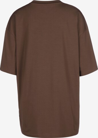 Robe Karl Kani en marron