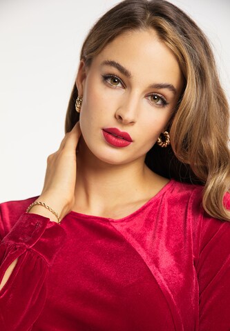 faina Blouse in Red