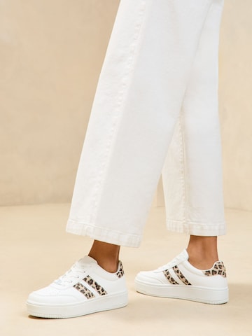 Lipsy Ниски маратонки в бяло: отпред