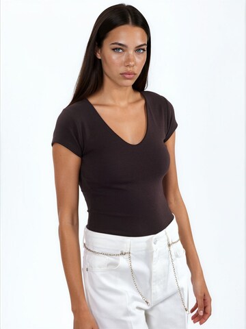 Busem T-Shirt in Braun