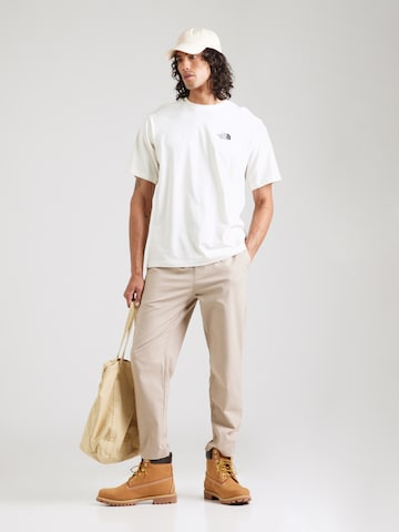 Tricou 'EXPLORE GEAR' de la THE NORTH FACE pe alb