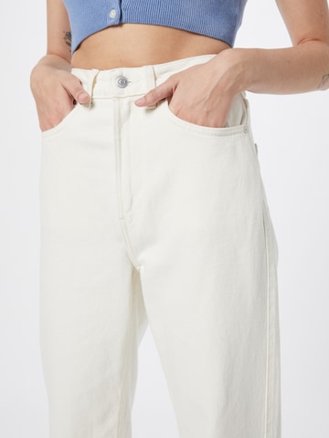 Loosefit Jean 'Rowe Extra High Straight' WEEKDAY en blanc