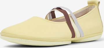 Ballerina con cinturino 'Right Nina' di CAMPER in giallo: frontale
