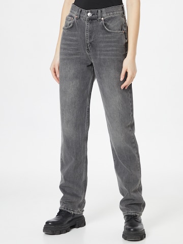 Gina Tricot Regular Jeans in Grey: front