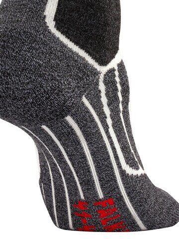 FALKE Athletic Socks 'SK2 Intermediate' in White