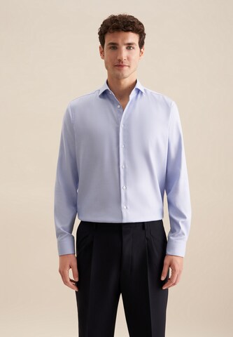 Coupe regular Chemise business 'Schwarze Rose' SEIDENSTICKER en bleu : devant