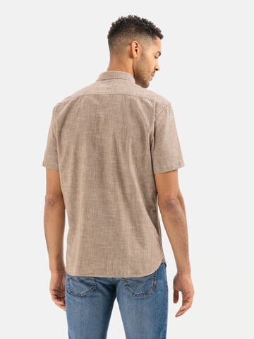CAMEL ACTIVE Regular Fit Meliertes Kurzarmhemd aus reiner Baumwolle in Braun