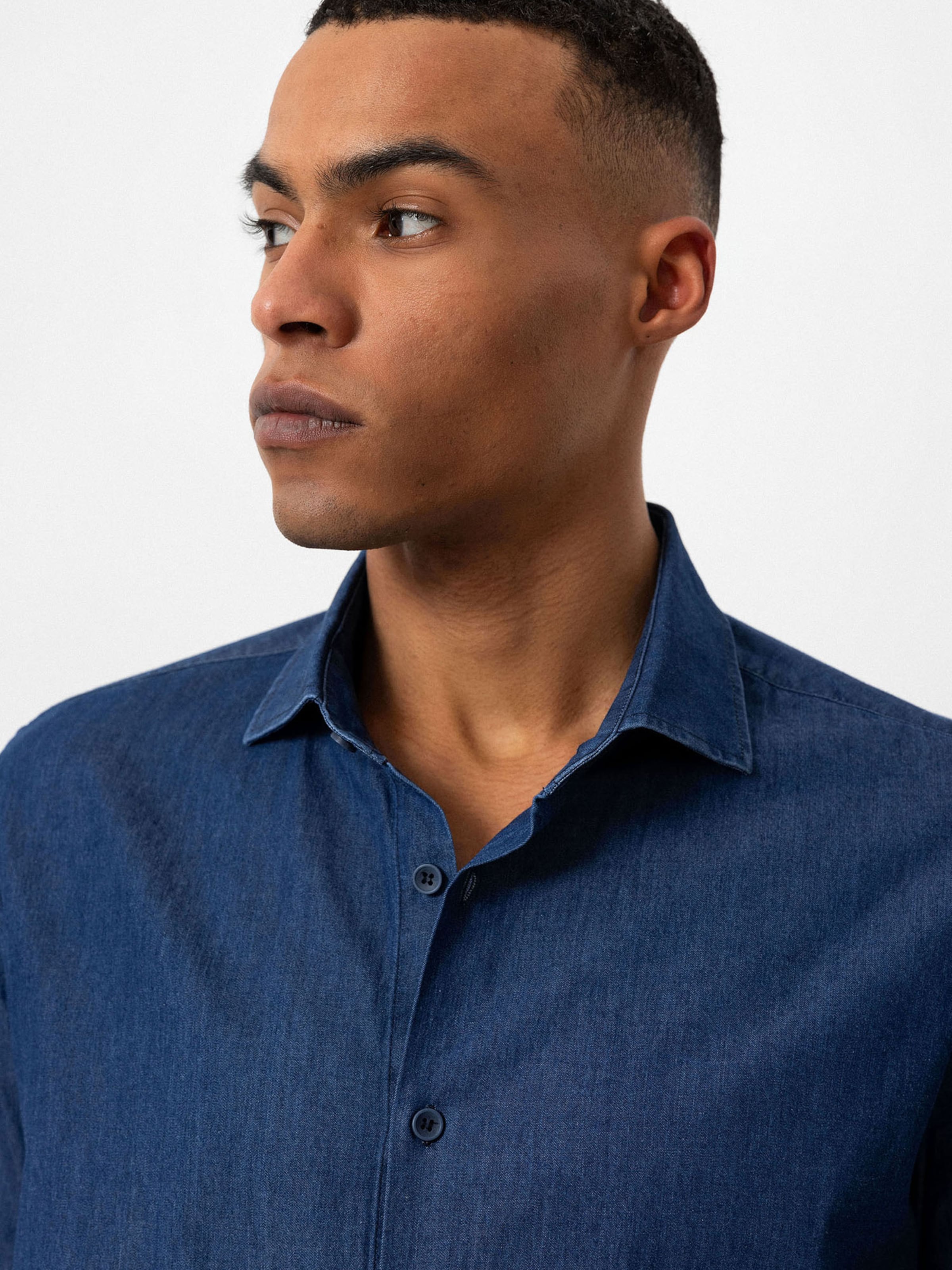 Antioch Regular fit Button Up Shirt in Blue