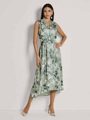 MADELEINE Kleid in Grün: Vorderseite