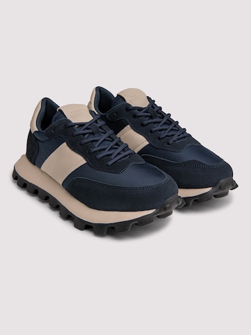 Pantofi de la Ombre pe albastru