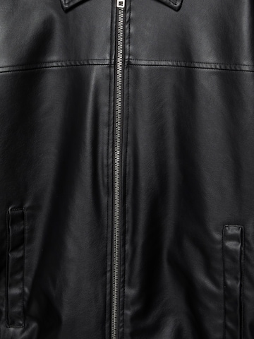 Veste mi-saison Pull&Bear en noir