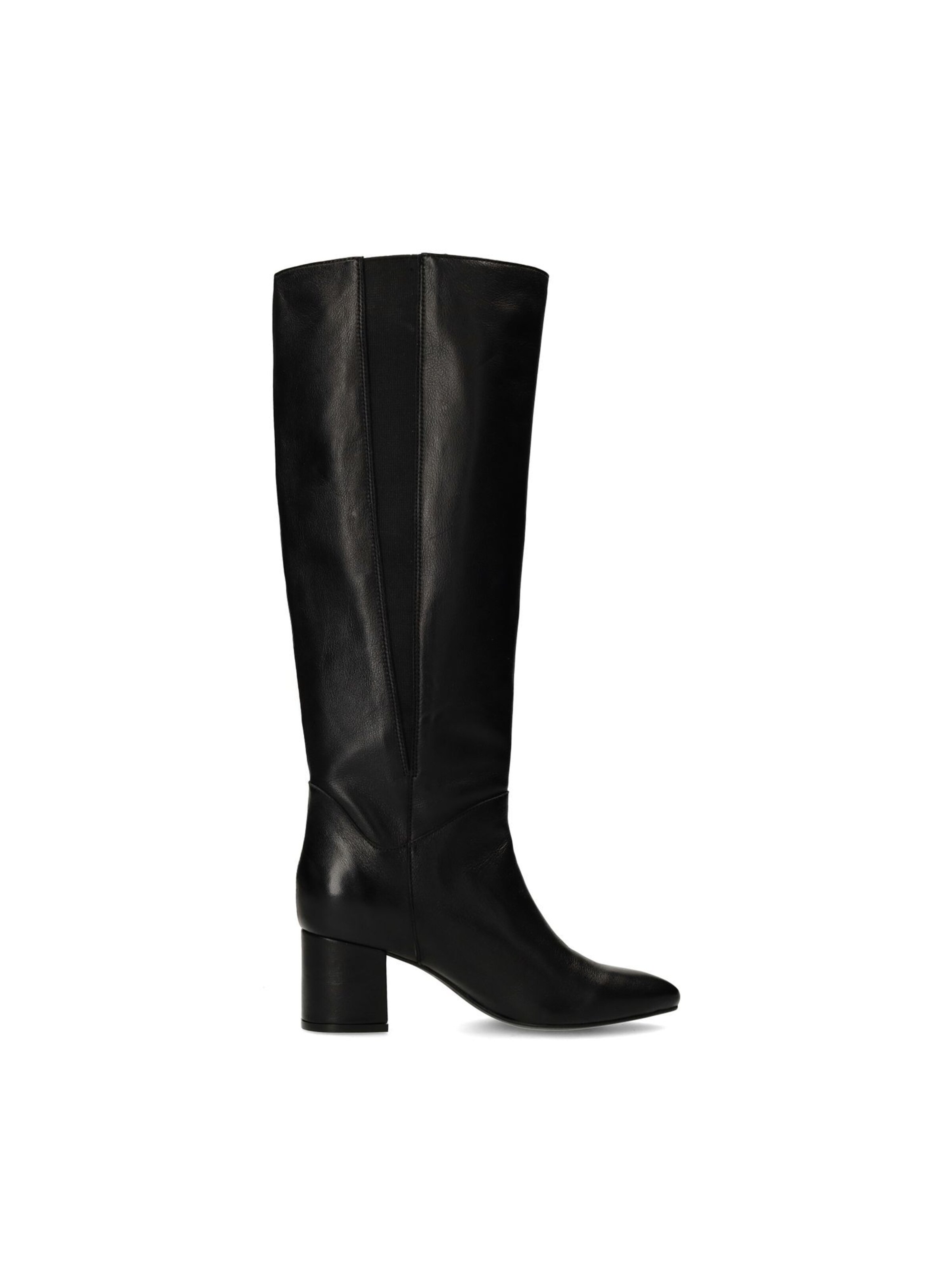MANFIELD Boots in Black