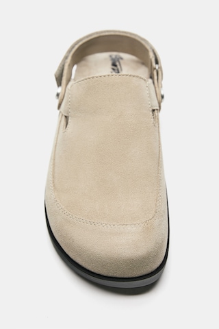 Sabots Pull&Bear en beige