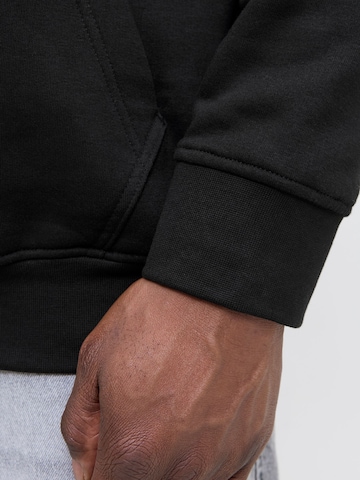 Felpa 'JJESOHO' di Jack & Jones Plus in nero