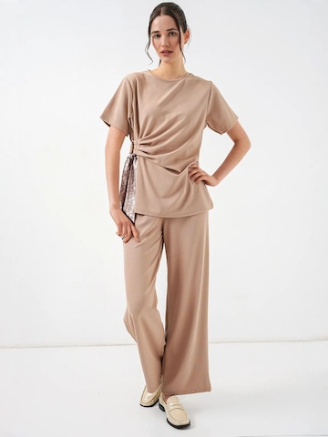 Pantalons de tailleur Bigdart en beige : devant