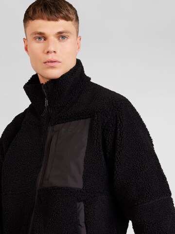 Veste mi-saison 'Penger' MAKIA en noir