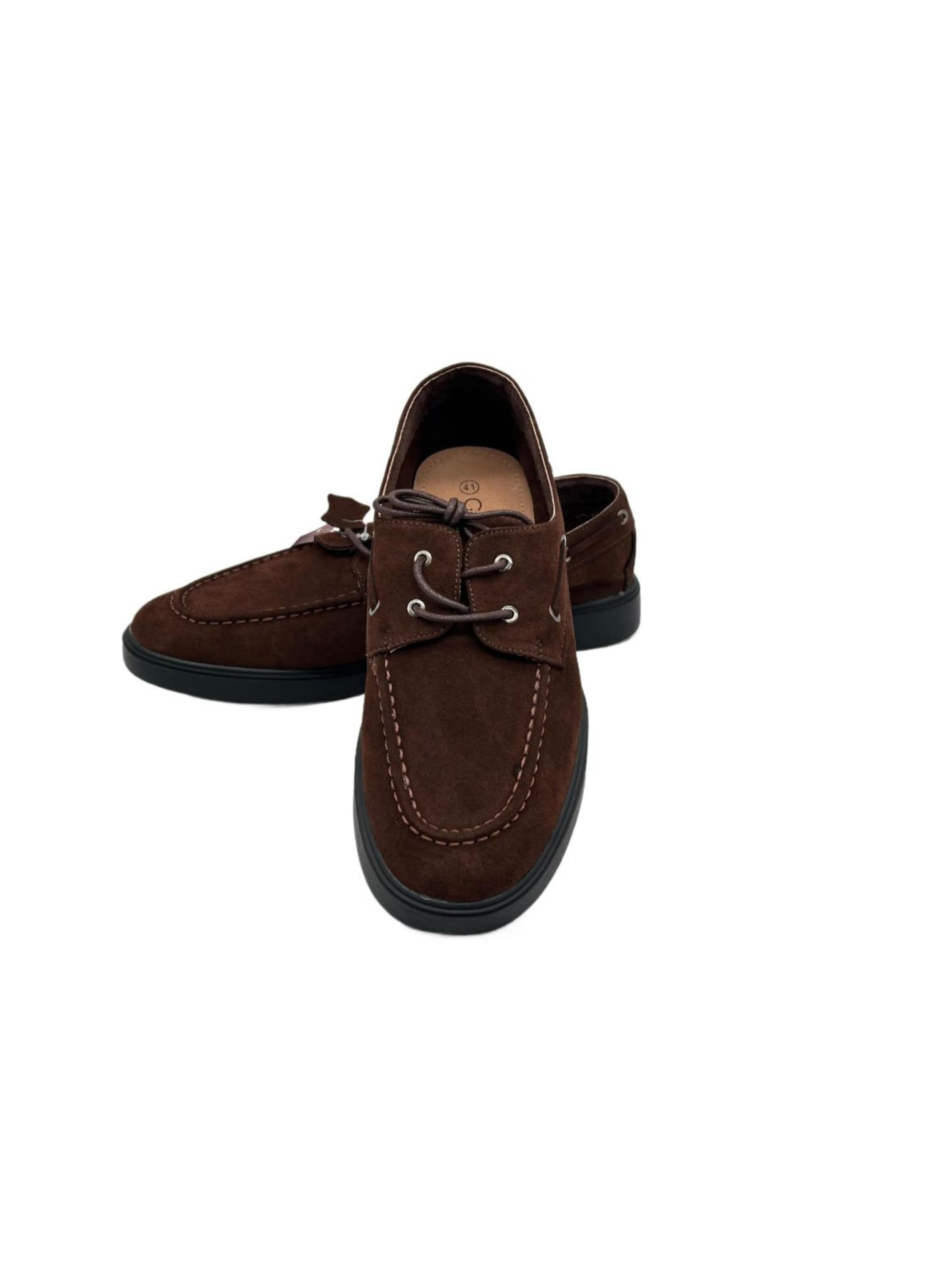 Nowaland Moccasins in Brown