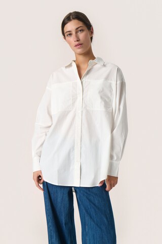 SOAKED IN LUXURY Blouse in White: front