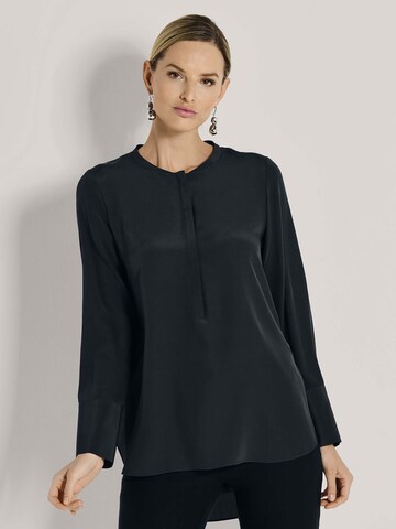 MADELEINE Blouse in Blauw: voorkant