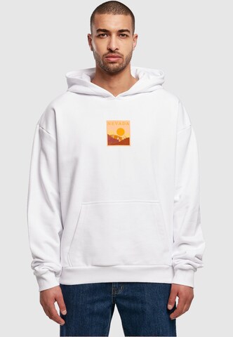 Merchcode Sweatshirt 'Peanuts - Nevada' in Wit: voorkant