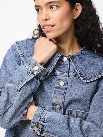 PIECES - Chaqueta de entretiempo 'PCAlly' en azul