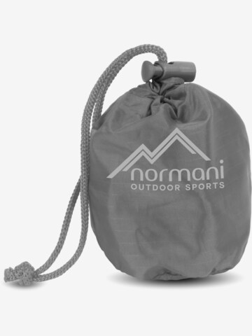 normani Outdoor Equipment in Grey