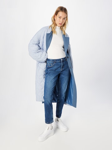 Regular Jean comma casual identity en bleu