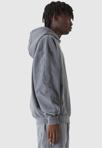 Lost Youth Sweatshirt 'Classic' i blå