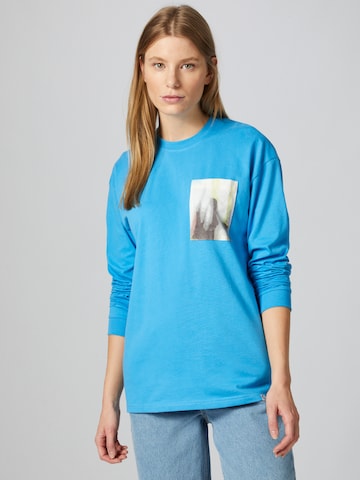 ABOUT YOU x Benny Cristo Shirt 'Luan' in Blauw: voorkant