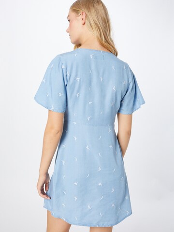 PIECES Sukienka koszulowa 'Vilma' w kolorze niebieski