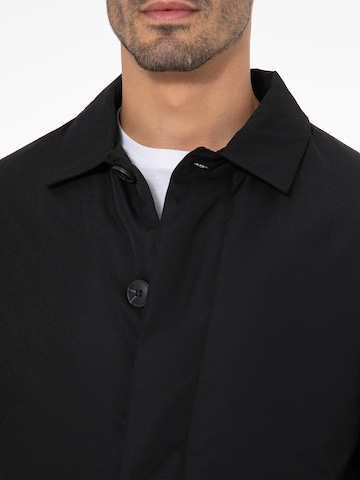 Threadbare Between-Season Jacket 'Dumfries Mac' in Black
