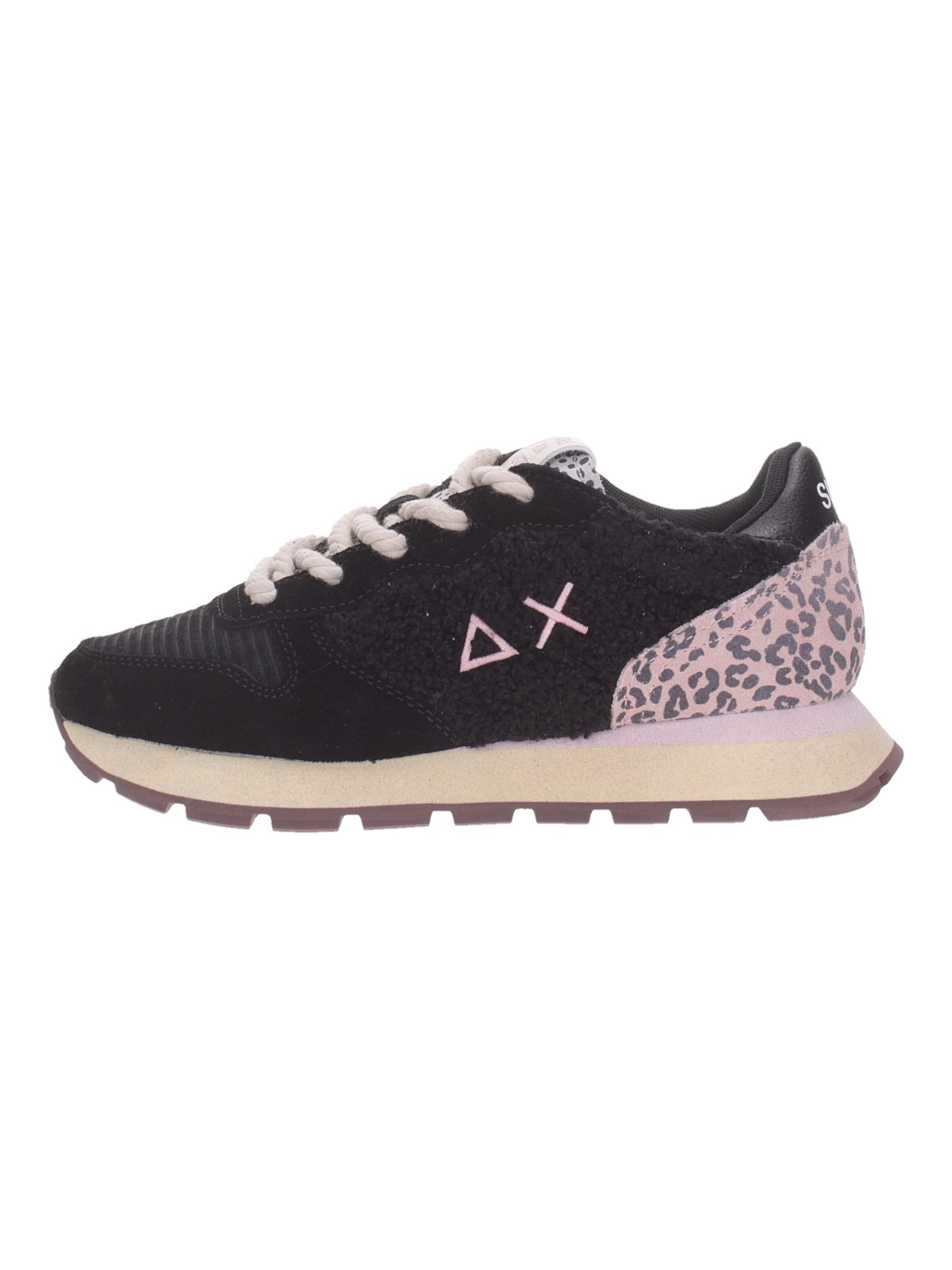 Sneaker bassa di SUN68 in nero: frontale