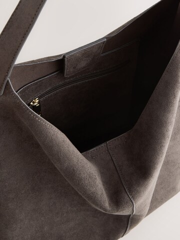 Next Schultertasche in Braun