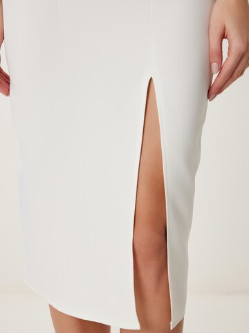 Robe Happiness İstanbul en beige