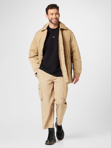 Calvin Klein Jeans Overgangsjakke i beige