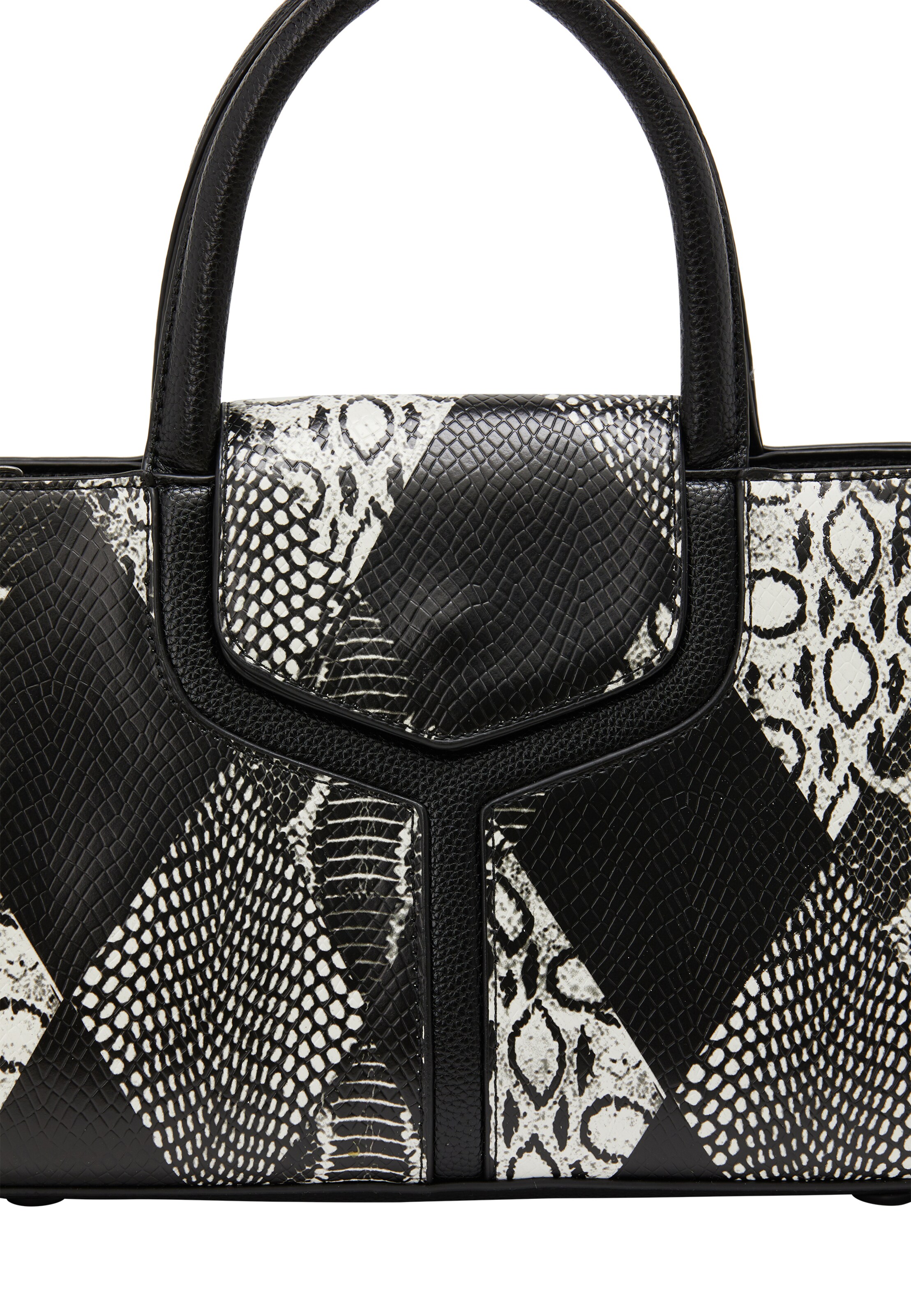 faina Handbag in Black