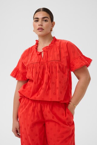 KAFFE CURVE Blouse 'Liona' in Red: front