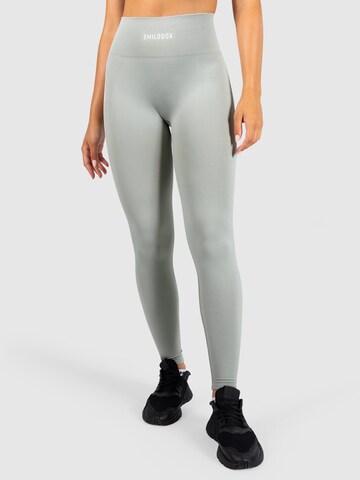 Smilodox Skinny Leggings 'Naila' in Grey: front